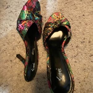 Fioni Size 7 shoes